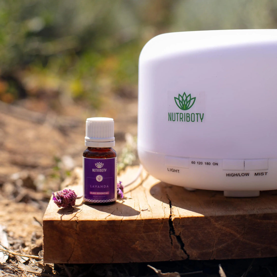 O Difusor Nutriboty é o complemento perfeito para este óleo permitindo a prática da aromaterapia, a inalação dos seus componentes terapêuticos para promoção da saúde e bem-estar. Humidifica também o ar, reduz a presença de bactérias e deixa um aroma maravilhoso em casa!