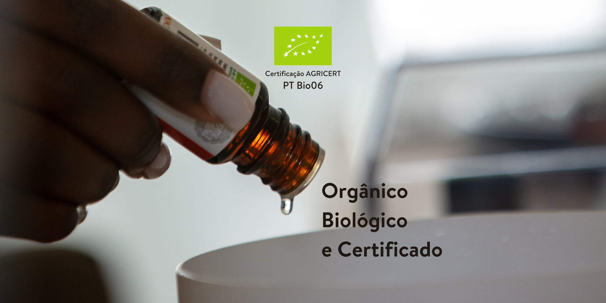 A Nutriboty nasceu do desejo de contribuir para o desenvolvimento rural de Angola de uma maneira sustentável, enaltecer os saberes e a riqueza natural da terra, enriquecer as comunidades locais e, por último, trazer mais saúde para todos, dentro e fora de Angola. Todas as matérias-primas da Nutriboty são colhidas à mão, garantindo uma seleção rigorosa e criteriosa das plantas e gerando valiosos postos de trabalho nos cantos mais recônditos de África!
