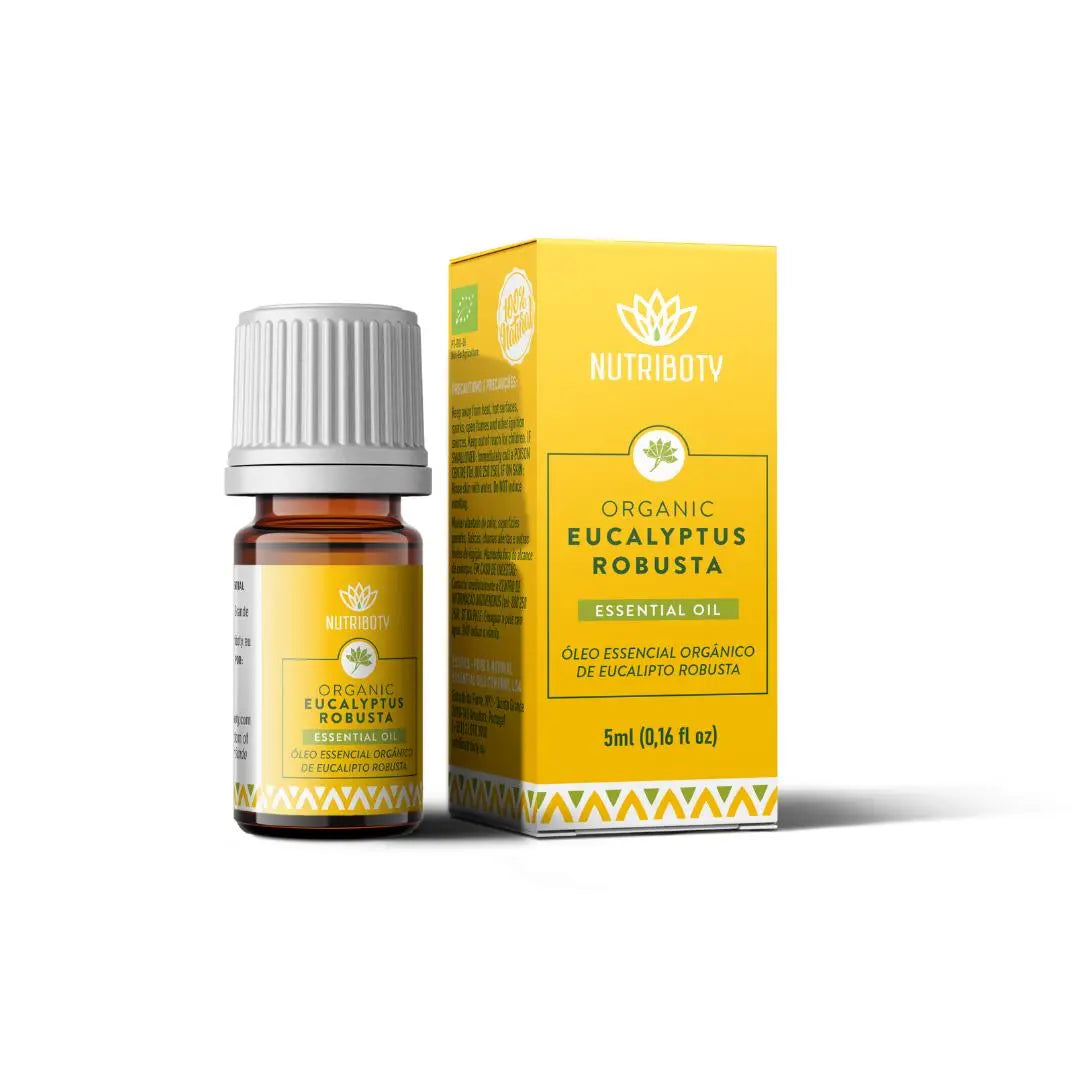 Eucalipto Robusta 100% biológico, puro e certificado pela Agricert, este óleo é obtido através da destilação a vapor da planta Eucalyptus robusta.  Na sua composição, destacam-se os seguintes elementos químicos:  Alfa-pineno: 13%-35%; 1.8-cineol: 13-35%; Limoneno: 18%-50%.